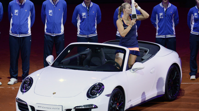 Tā uzvaru atzīmē Štutgartes turnīra čempiones!
Foto: AFP/Scanpix