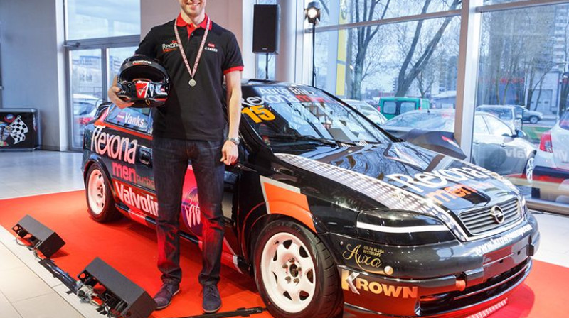 Jānis Vanks. 
Publicitātes foto