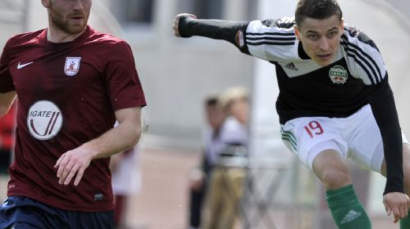Šodien uz trim punktiem cer gan "Jelgava", gan "Liepāja"
Foto: Romāns Kokšarovs/F64