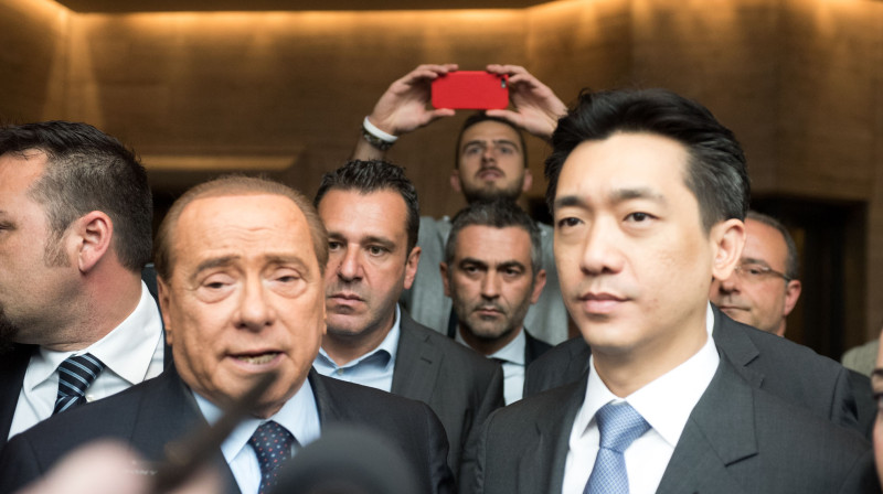 Silvio Berluskoni un Bī Taehbols
Foto: LaPresse/Scanpix
