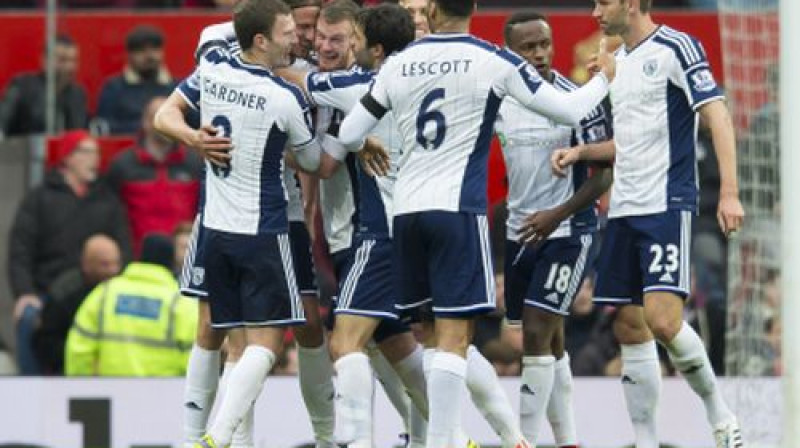 WBA spēlētāji pēc uzvaras vārtiem
Foto: AP/Scanpix