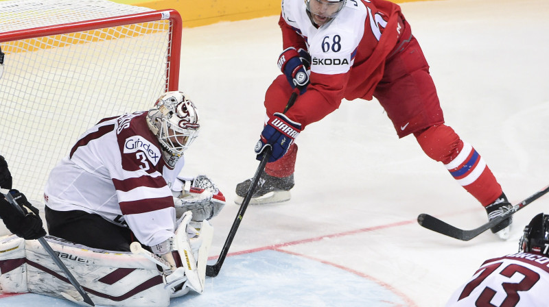 Jaromirs Jāgrs pie Edgara Masaļska sargātajiem vārtiem
Foto: AFP/Scanpix