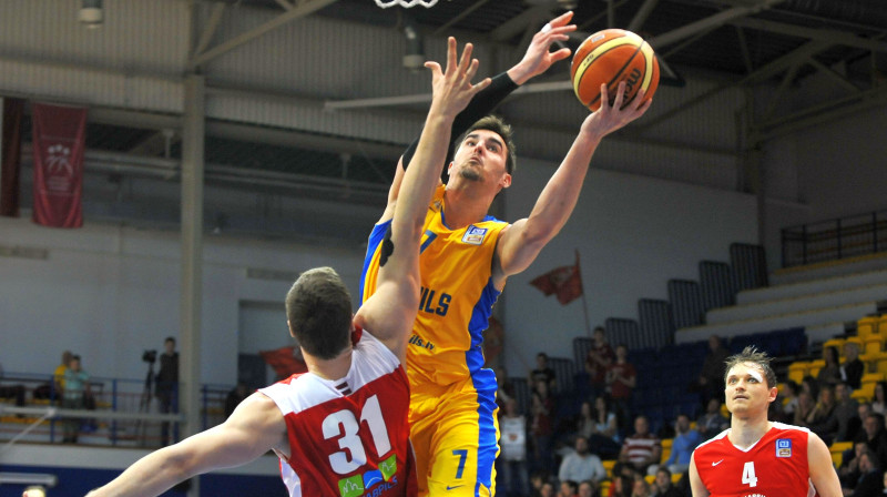 Uz jēkabpiliešu grozu dodas Trojs Bārniss
Foto: bkventspils.lv