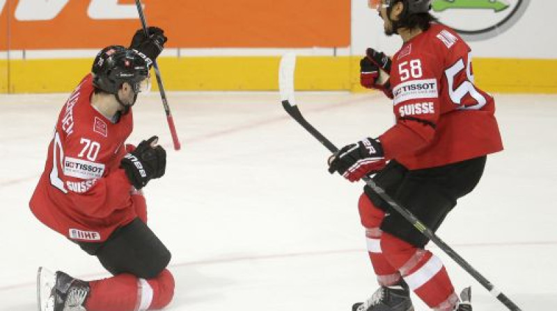 Deniss Holenštains atzīmē uzvaras vārtus
Foto: AP/Scanpix