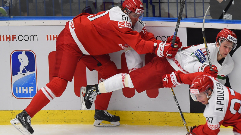 Dāņu milzis Matiass Bau Hansens veic spēka paņēmienu 
Foto: AFP/Scanpix