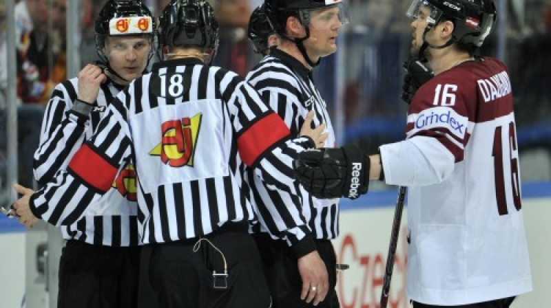 Latvijas izlases kapteinis Kaspars Daugaviņš
Foto: Romāns Kokšarovs/F64