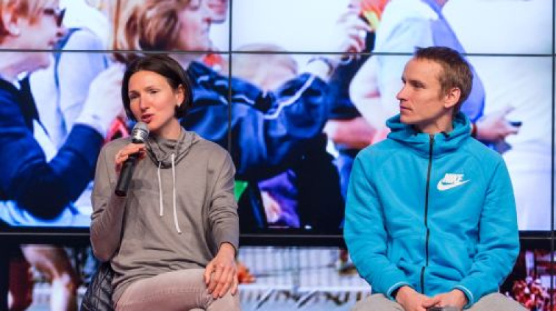 Jeļena Prokopčuka un Valērijs Žolnerovičs
Foto: Andrejs Terentjevs/F64