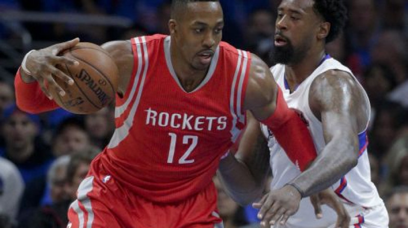 Dvaits Hovards pret Deandrē Džordanu
Foto: AP/Scanpix