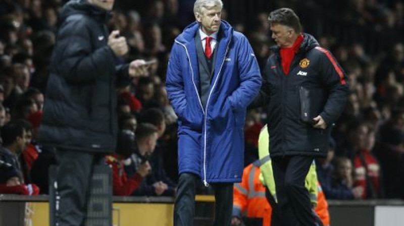 Arsēns Vengers un Luiss van Gāls pa reizei šosezon ir pārspējuši oponentu
Foto: AP/Scanpix