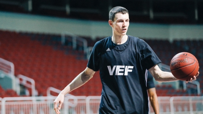 Rodions Kurucs "VEF Rīga" treniņā
Foto: Mikus Kļaviņš, vefriga.com