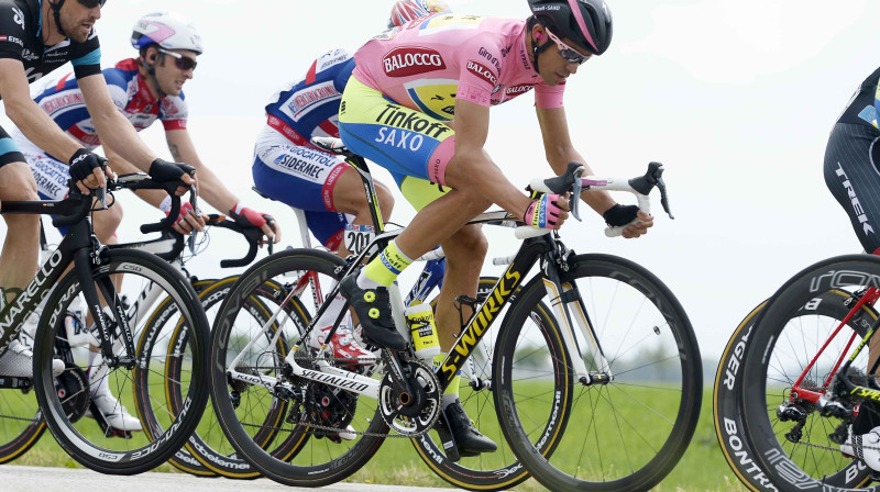 Alberto Kontadors joprojām saglabā rozā krekliņu
Foto: Laprasse/Scanpix