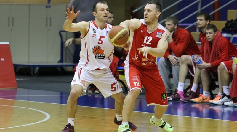 Rinalds Sirsniņš un Andrius Mažutis
Foto: Ģirts Gertsons