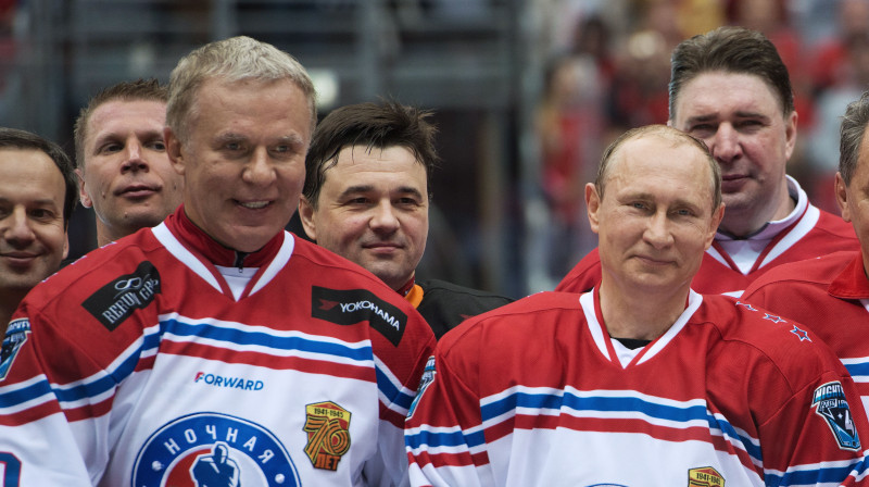 Vjačeslavs Fetisovs un Vladimirs Putins 
Foto: Itar-Tass/Scanpix