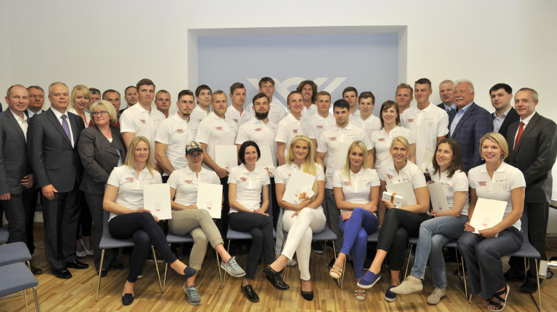 Sportistu kopbilde
Foto: Romāns Kokšarovs, F64