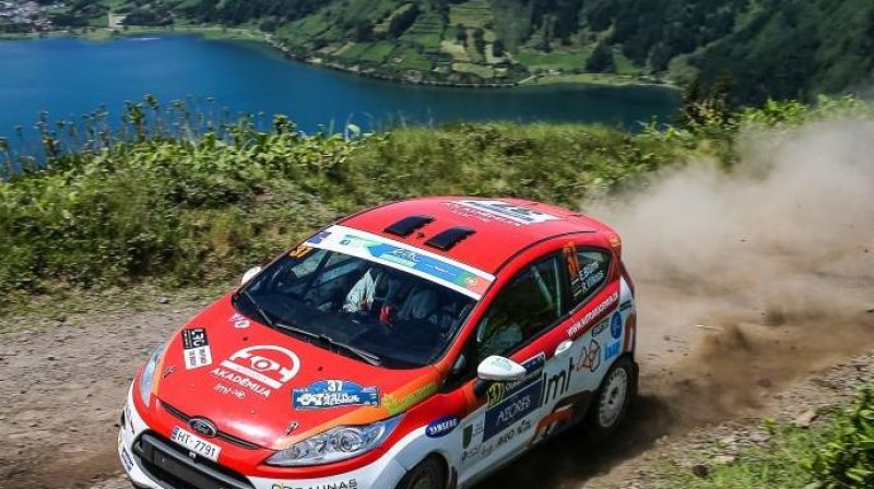 Emīla Blūma ekipāža Azoru salās
Foto: fiaerc.com