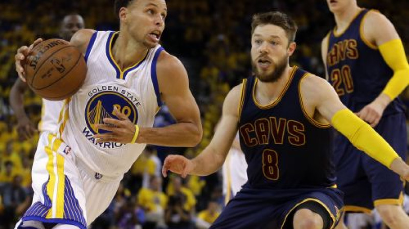 Stefens Karijs un Metjū Delavedova
Foto: AP/Scanpix