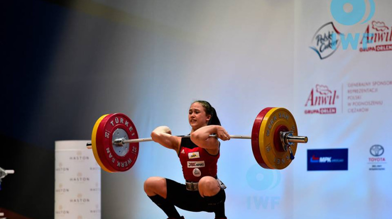 Rebeka Koha junioru pasaules čempionātā
Foto: iwf.net