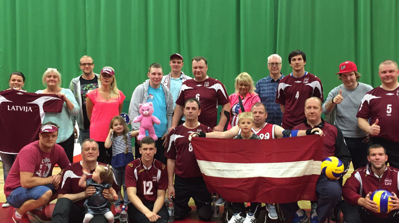 Sēdvolejbolisti un līdzjutēji
Publicitātes foto