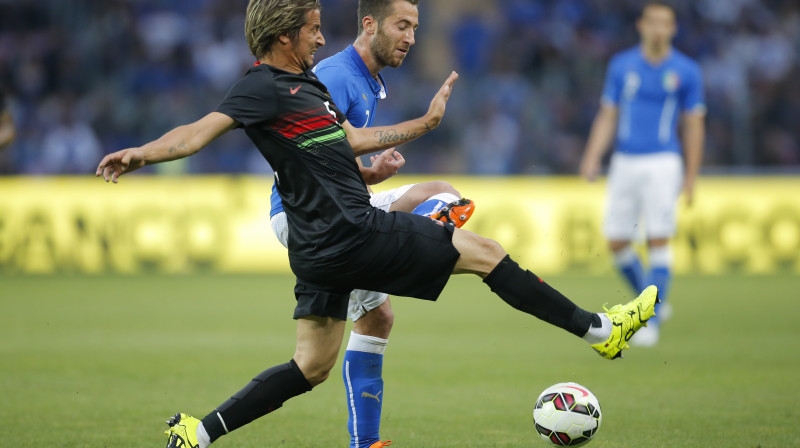Fabio Koentrau pret Andrea Bertoluči
Foto: AP/Scanpix