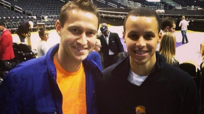 Edgars Buļs un Stefens Karijs 2013. gadā Losandželosā
Foto: no Buļa privātā albūma