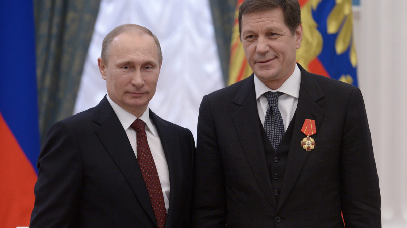 Valsts prezidents Vladimirs Putins un olimpiskās komitejas prezidents Aleksandrs Žukovs
AA, TT / Scanpix