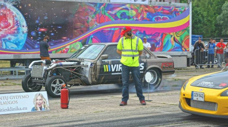 Dragreiss Kazlu Rudas lidlaukā
Foto: facebook.com/CMyPicturesfoto