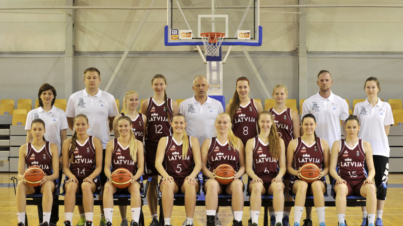 Latvijas U20 sieviešu izlase: sākas cīņa par Eiropas U20 čempionāta medaļām.
Foto: basket.lv