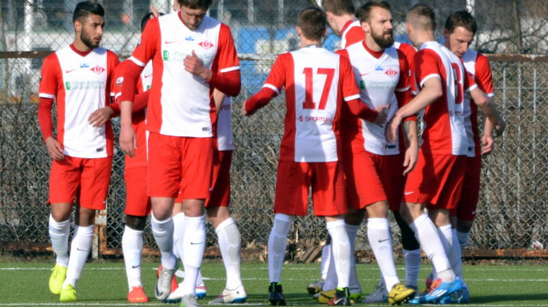 Jūrmalas "Spartaka" spēlētāji
Foto: Mārtiņš Jankovskis, Sportacentrs.com