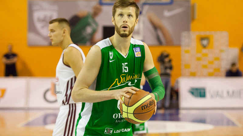 Dāvis Rozītis turpinās pārstāvēt BK "Valmiera" krāsas
Foto: Edgars Vaivads