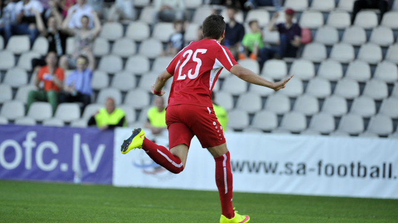 Artūrs Karašausks 
Foto: Romāns Kokšarovs, Sporta Avīze, f64