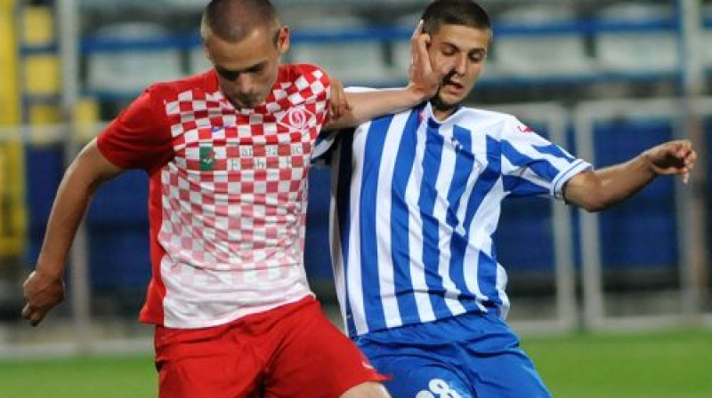 Jevgeņijs Kazačoks cīņā pret "Buducnost"
Foto: Boris Pejovic