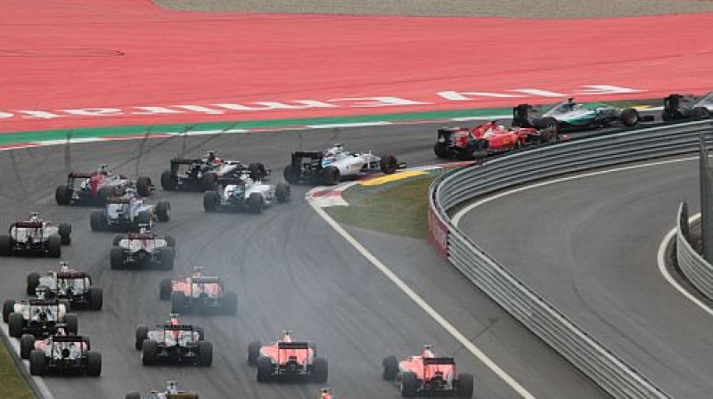 Formula 1 sacensību starts
Foto: LaPresse/Scanpix