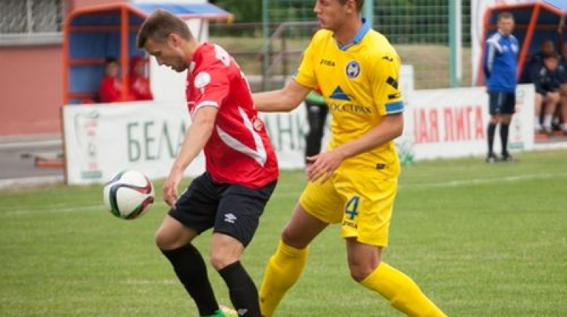 Kaspars Dubra (pa labi)
Foto: Fcbate.by