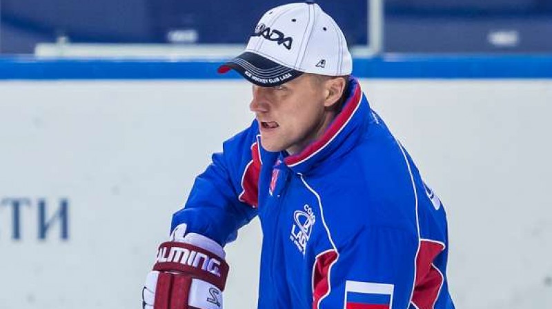 Artis Ābols pirmajā treniņā Toljati 
Foto: hclada.ru