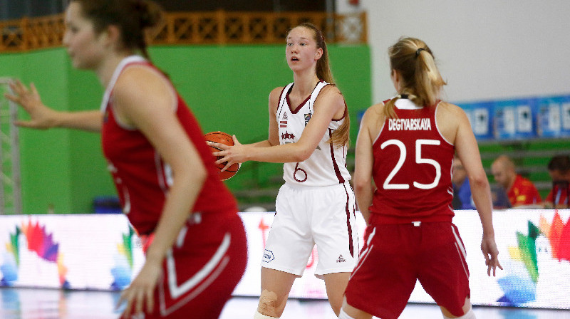Digna Strautmane: 18 punkti un 10 atlēkušās bumbas zaudējumā pret Beļģiju
Foto: www.fibaeurope.com