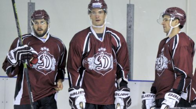 Stīvens Saigo, Lauris Dārziņš un Krišjānis Rēdlihs
Foto: Romāns Kokšarovs, Sporta Avīze, f64