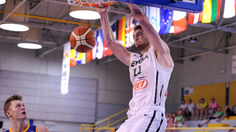 Domants Sabonis: 28 atlēkušās bumbas uzvarā pār Ukrainu
Foto: www.fibaeurope.com