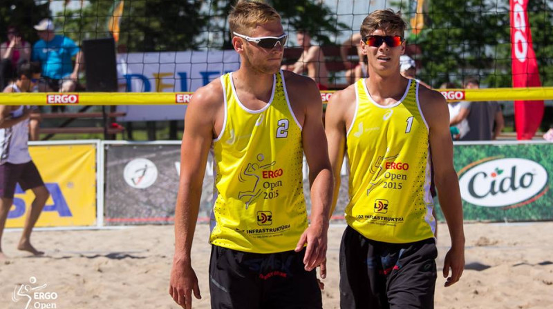 Edgars Točs un Rihards Finsters
Foto: pludmales.volejbols.lv