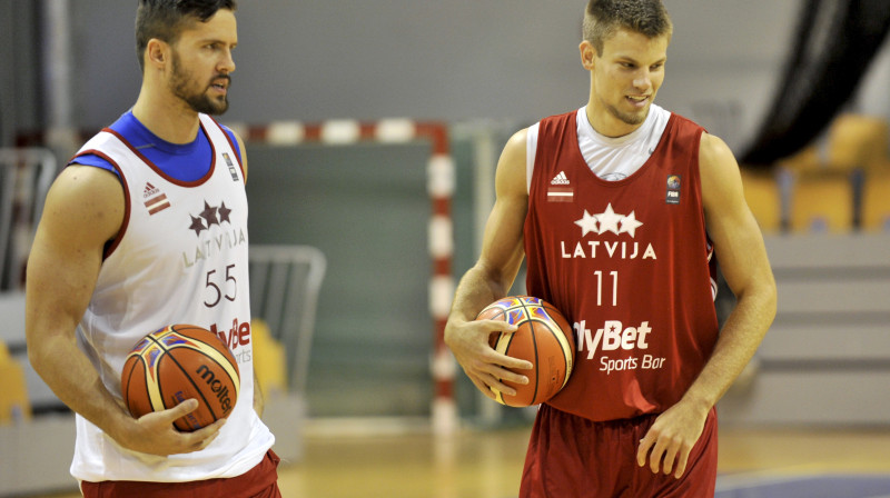 Ričmonds Vilde un Endrū Šmits 
Foto: Romāns Kokšarovs, Sporta Avīze, f64