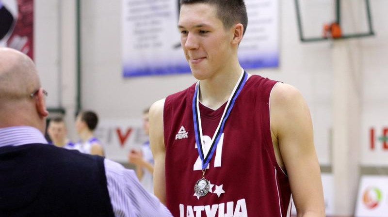 U18 izlases uzbrucējs Verners Kohs: Eiropas čempionātā vidēji spēlē 16,5 punkti.
Foto: basket.ee