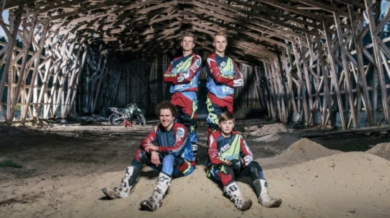 "MX Moduls" komandas braucēji
Foto: superkauss.lv