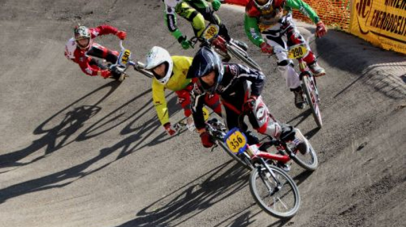 SMScredit.lv BMX čempionāts sestdien turpināsies Madonā.
Foto: Ervijs Rītiņš
