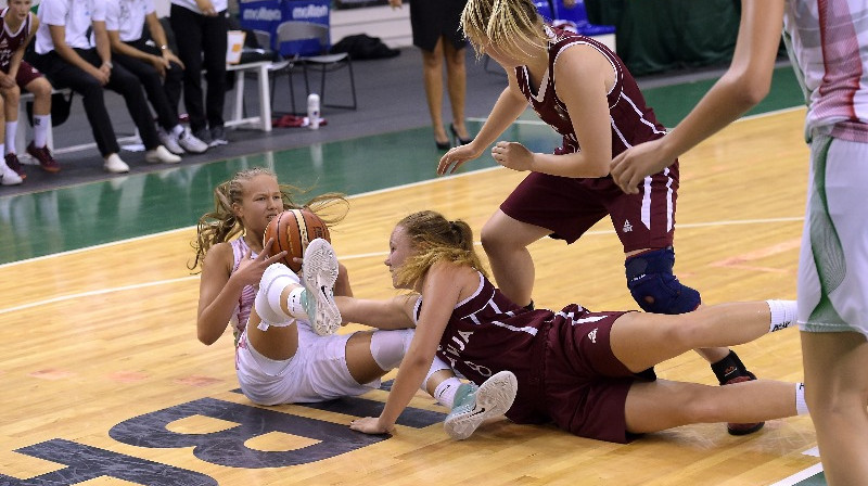 Latvijas U16 izlase turpinās cīņu par Eiropas čempionāta medaļām.
Foto: FIBAEurope.com