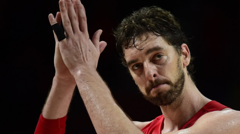 Arī šajā turnīrā Spānijas izlasē lielu lomu spēlēs 35 gadus vecais Pau Gazols
Foto: AFP/Scanpix