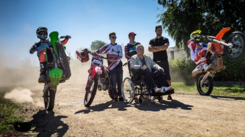 Saldis Freimanis un motokrosisti
Foto: LaMSF