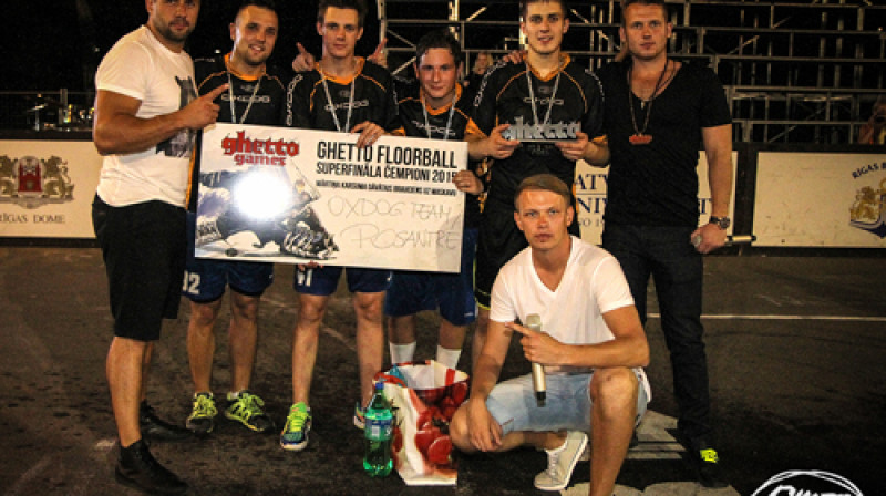 "Oxdog Team/Posantre"
Foto: ghettofamily.com
