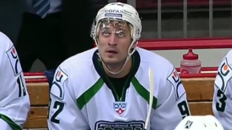 Pāvels Medvedevs pēc efektīgā panākuma 
Foto: KHL