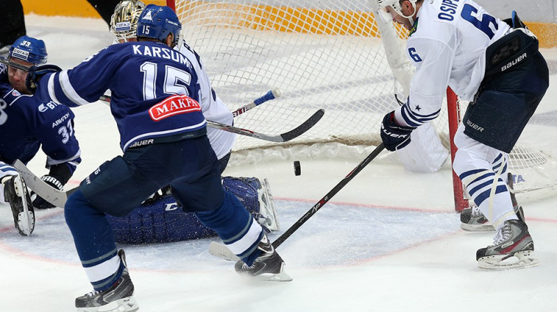 Mārtiņš Karsums iemet 
Foto: dynamo.ru