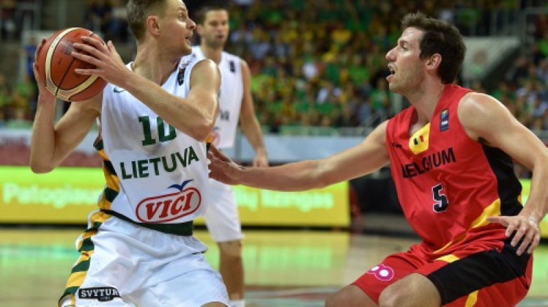Reinalds Seibutis pret Semu Van Rosomu
Foto: AFP/Scanpix