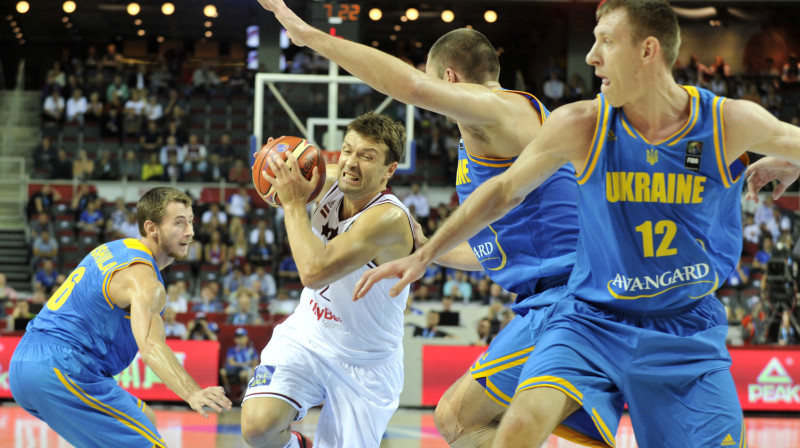 Kristaps Janičenoks ukraiņu ielenkumā
Foto: Romāns Kokšarovs/f64